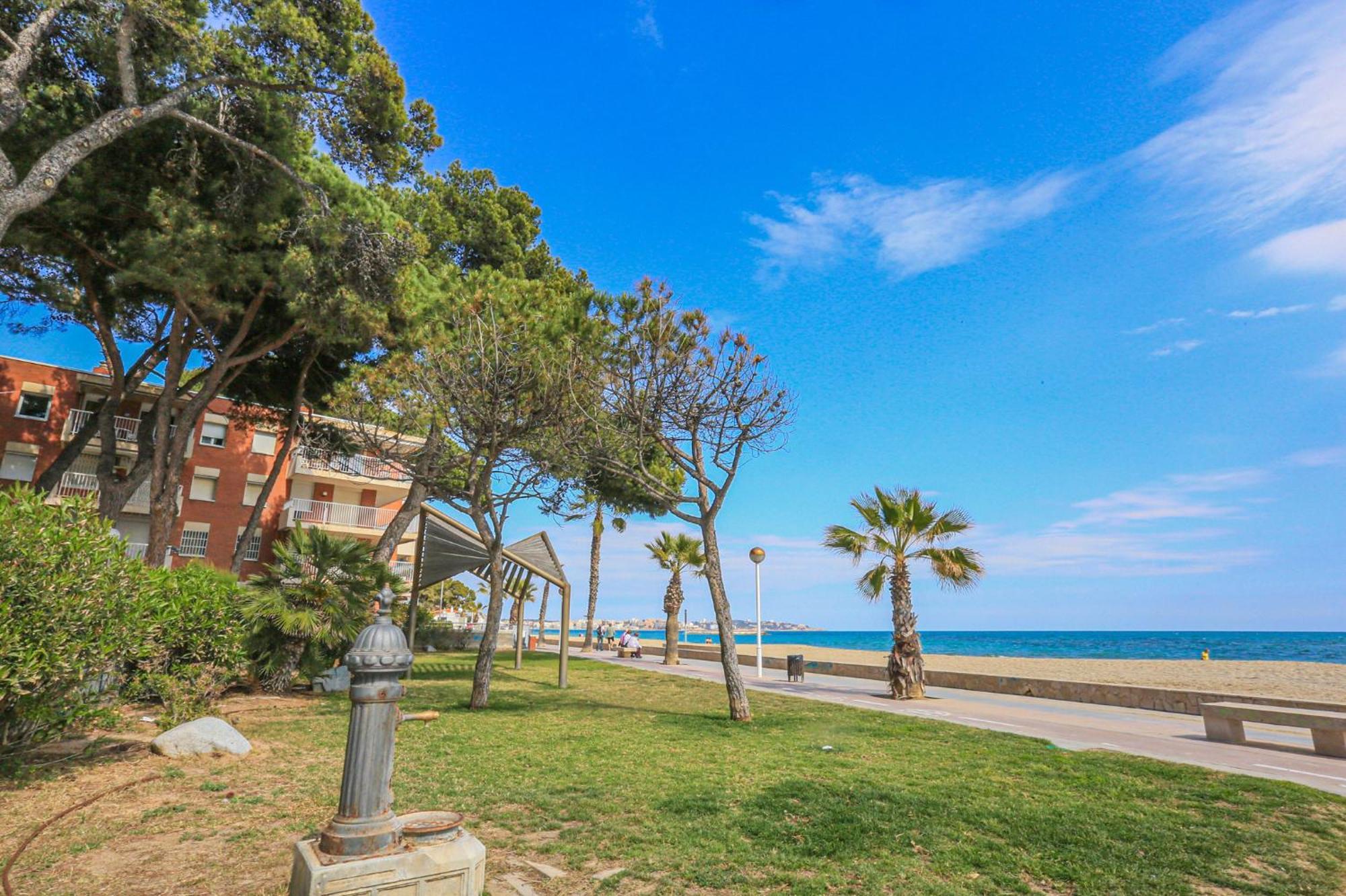 Txingudi - Only Families Appartement Cambrils Buitenkant foto